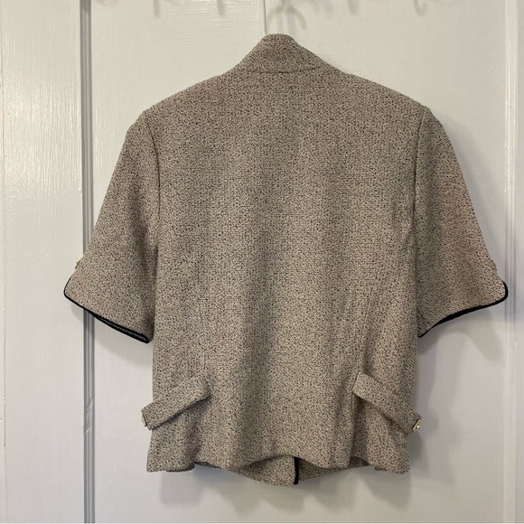 St. John Suit Jacket Blazer Short Sleeve Cream Tweed Black Specks - Picture 2 of 8